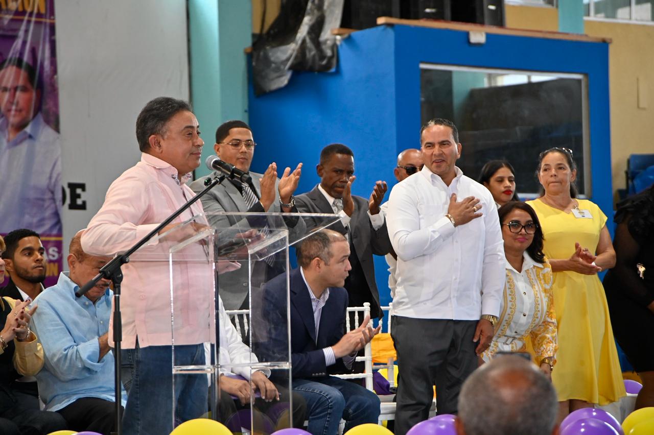 movimiento cristiano canal de bendicion se juramenta con el pld 8