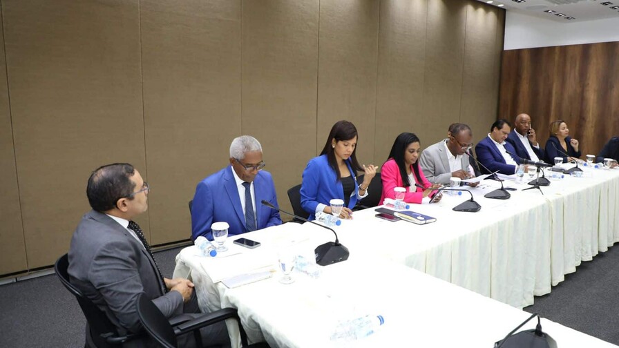 reforma laboral diputados aumentan la licencia por paternidad 2add8706 focus 0 0 896 504